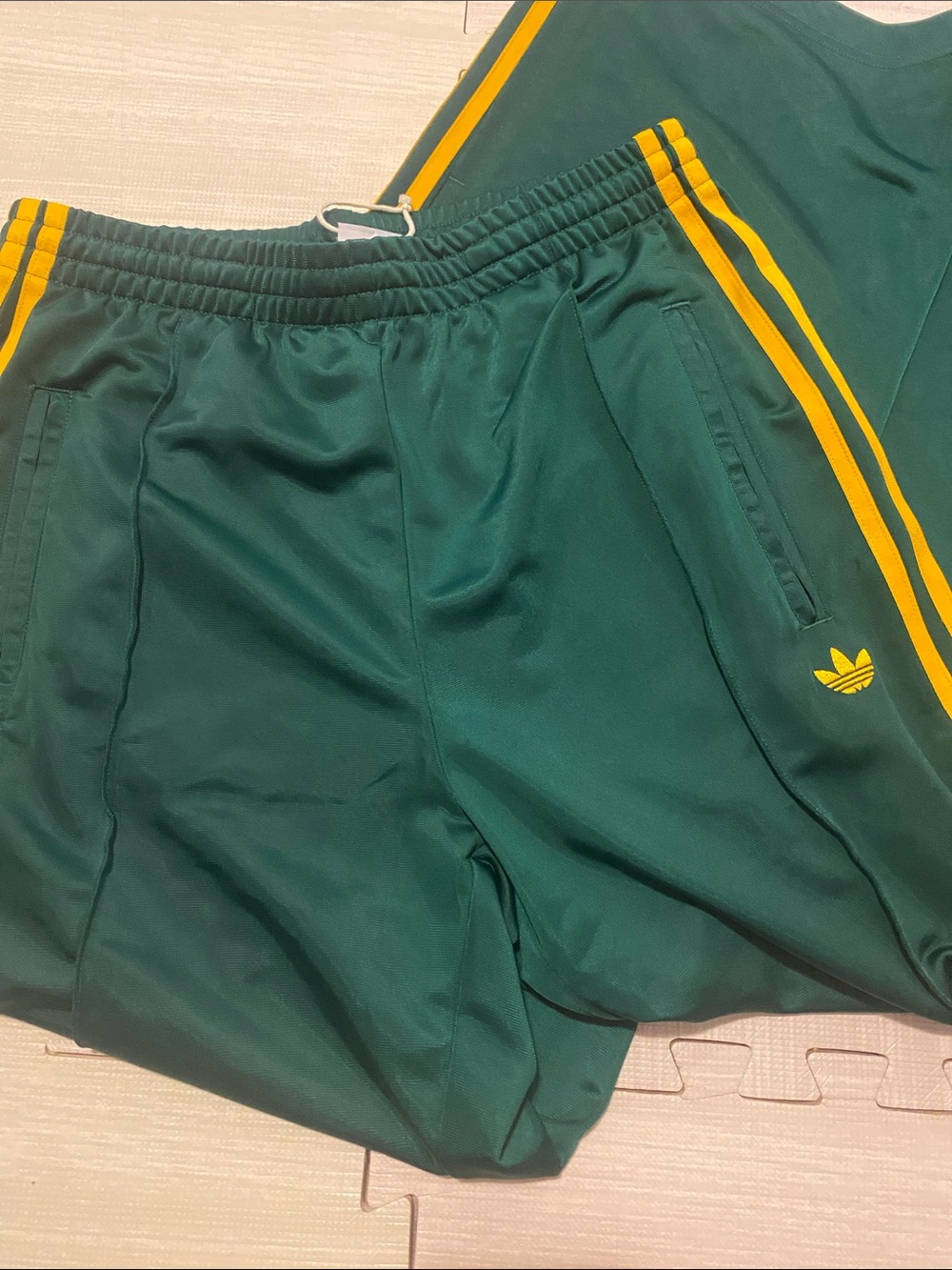 Adidas fire bird loose trousers - Picture 3 of 6